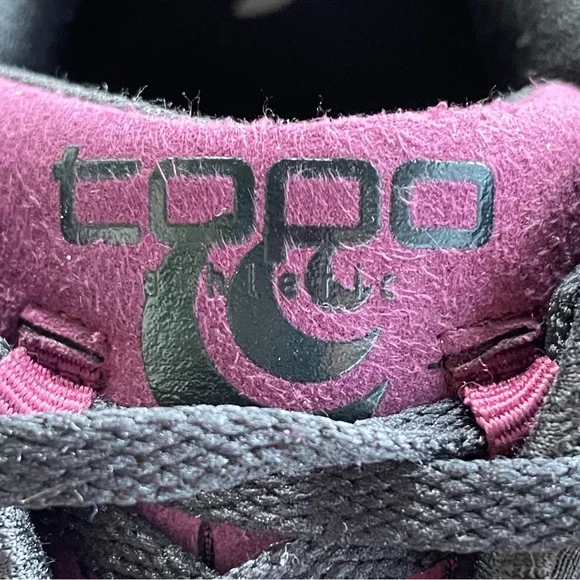 Topo burgundy athletic shoes - Picture 4 of 9